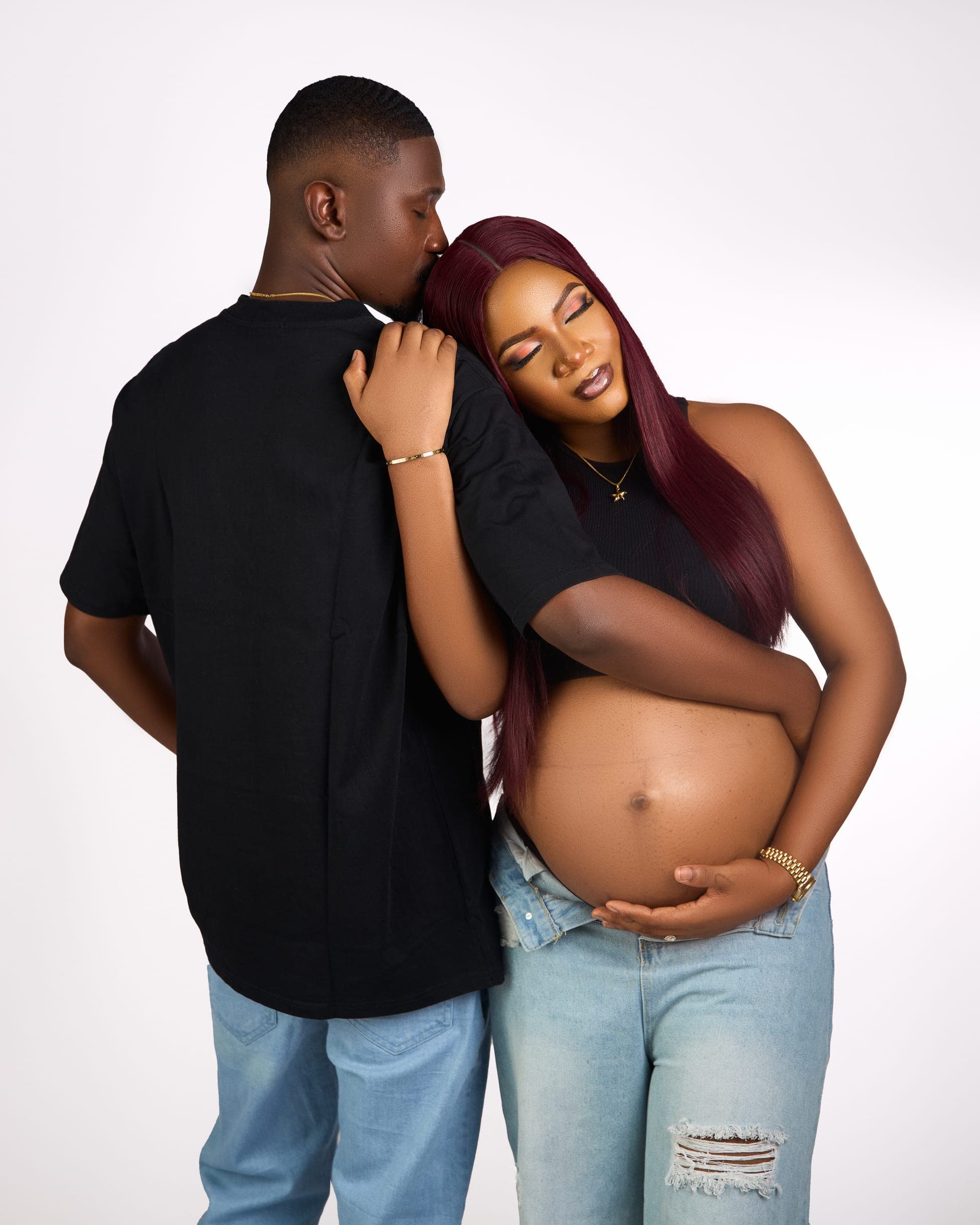 Maternity photography by Maleek in South Wales, UK — sample 4